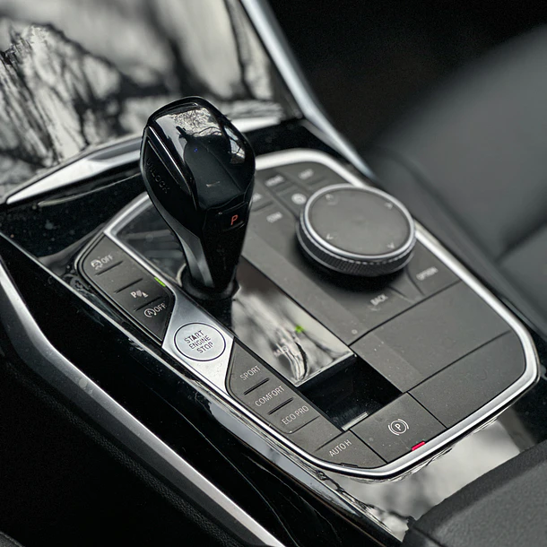 BMW 320i Comfort 2021  8