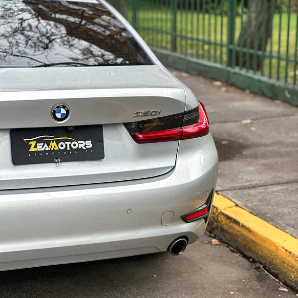 BMW 320i Comfort 2021  15