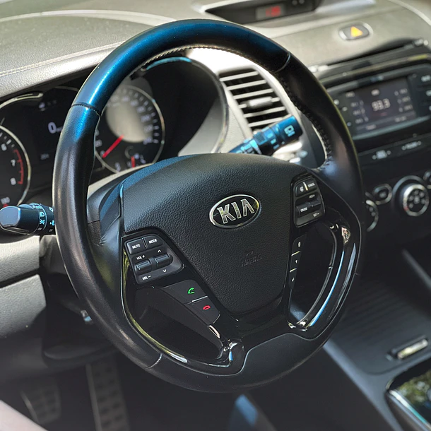 KIA CERATO 5 SX 1.6  2014 6