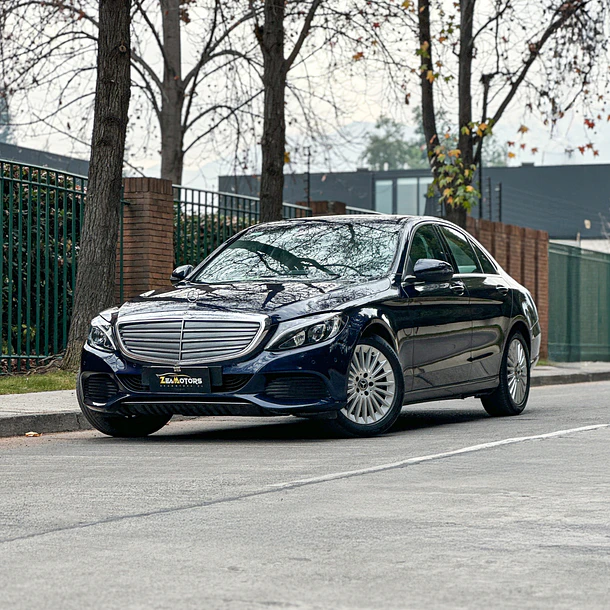 Mercedes Benz C300 2.0T 4P 4X2 2018 1