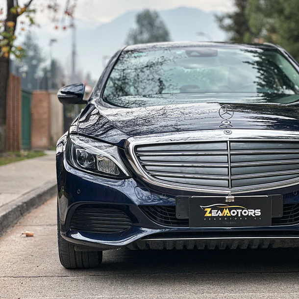 Mercedes Benz C300 2.0T 4P 4X2 2018 4