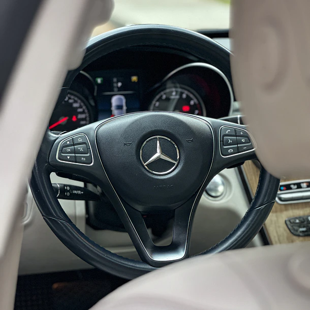 Mercedes Benz C300 2.0T 4P 4X2 2018 5