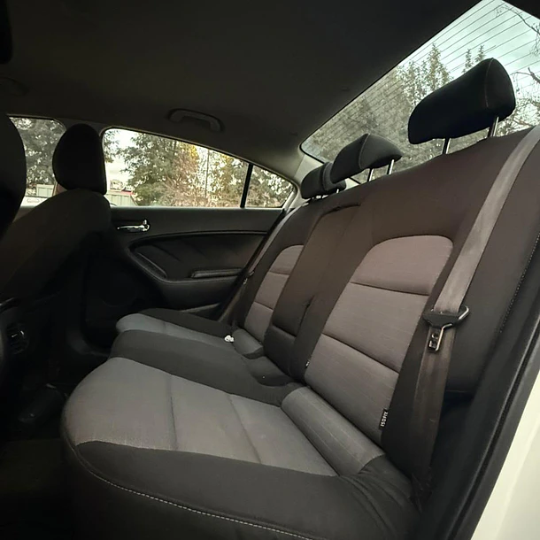 KIA CERATO 5 SX 1.6  2014 10