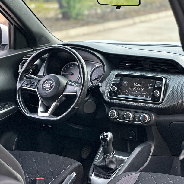 Nissan KICKS Advance  1.6 MT 2020 9