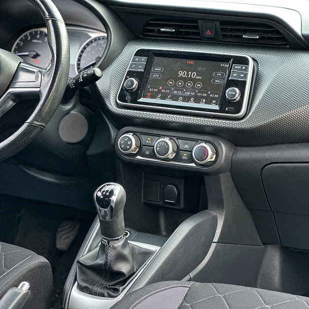 Nissan KICKS Advance  1.6 MT 2020 11