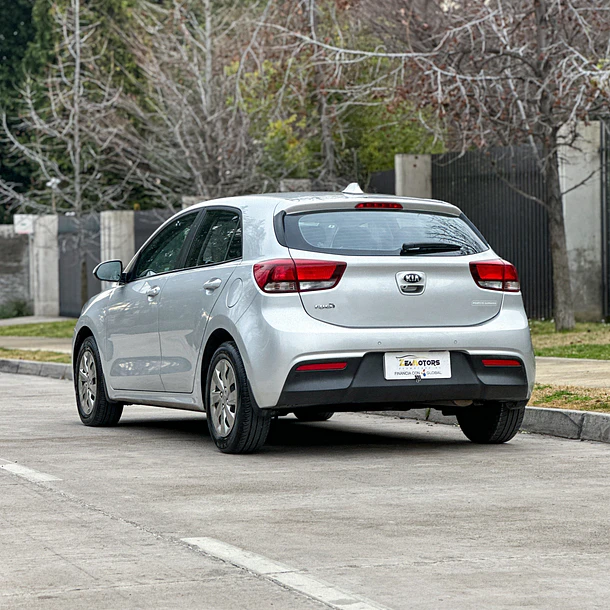 KIA RIO 5 EX 1.4 HB 6MT 5P 2018 4