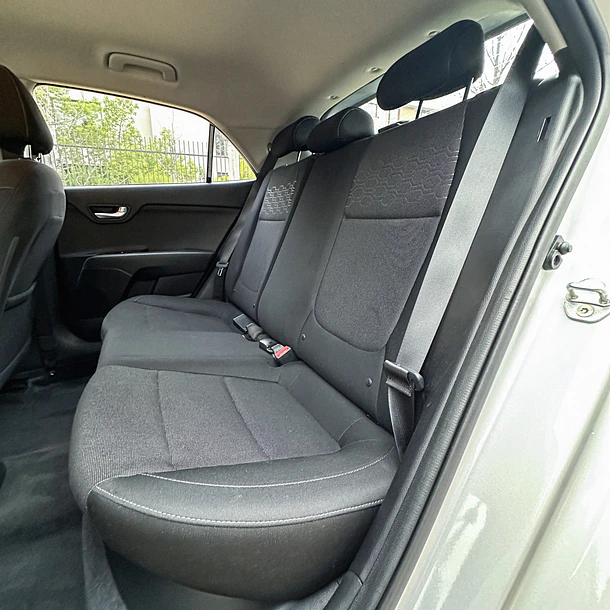 KIA RIO 5 EX 1.4 HB 6MT 5P 2018 16