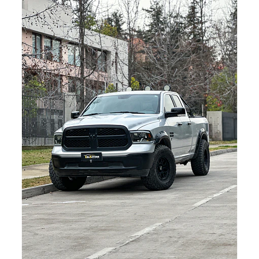 RAM 1500 SLT 3.6 4x4 CREW CAB 2017