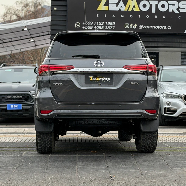 TOYOTA FORTUNER 2.7 SR5 AUT 2018 3