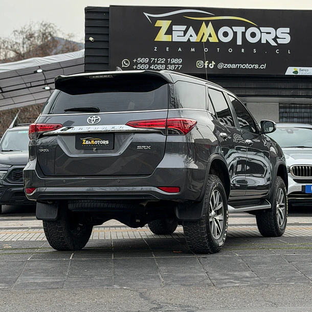 TOYOTA FORTUNER 2.7 SR5 AUT 2018 4