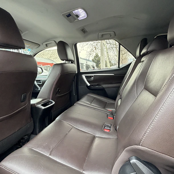 TOYOTA FORTUNER 2.7 SR5 AUT 2018 9