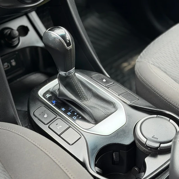 HYUNDAI SANTA FE GLS 4WD 2.4 AT 2017 9