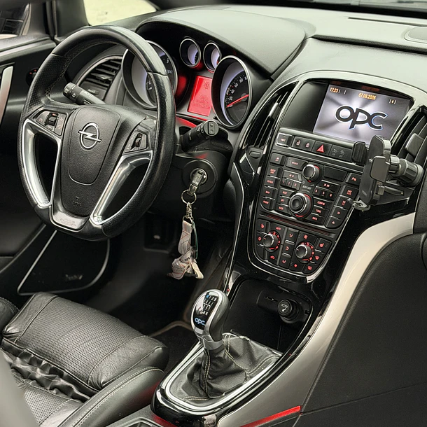 OPEL ASTRA OPC 2.0 2017 9
