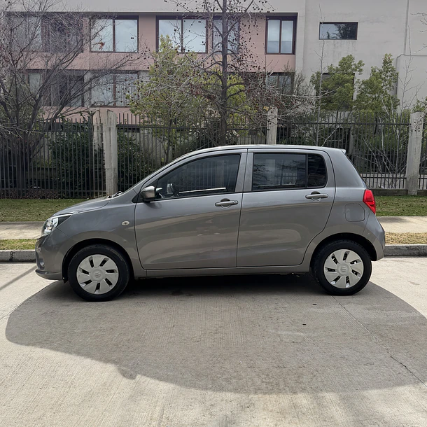 Suzuki Celerio GLX 1.0 2020 4