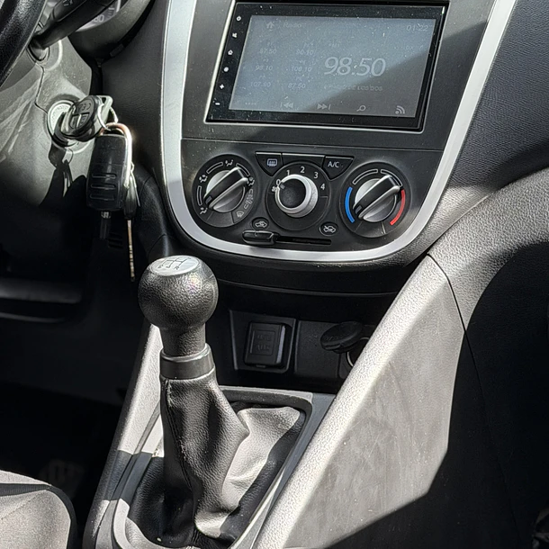 Suzuki Celerio GLX 1.0 2020 10