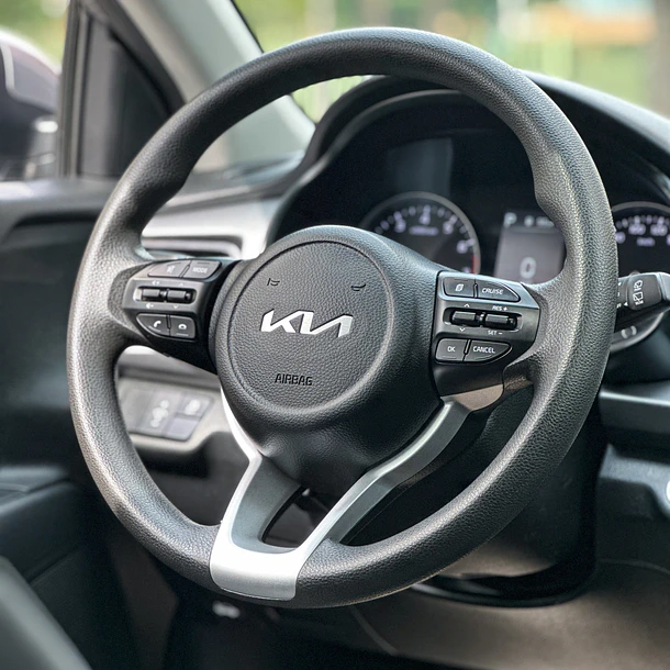 KIA RIO 5 1.4L AT 2024 13