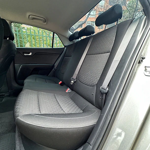 KIA RIO 4 LX 1.4 2022 15