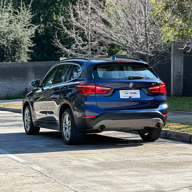 BMW X1 SDRIVE20I 2.0 AUT 2017 4