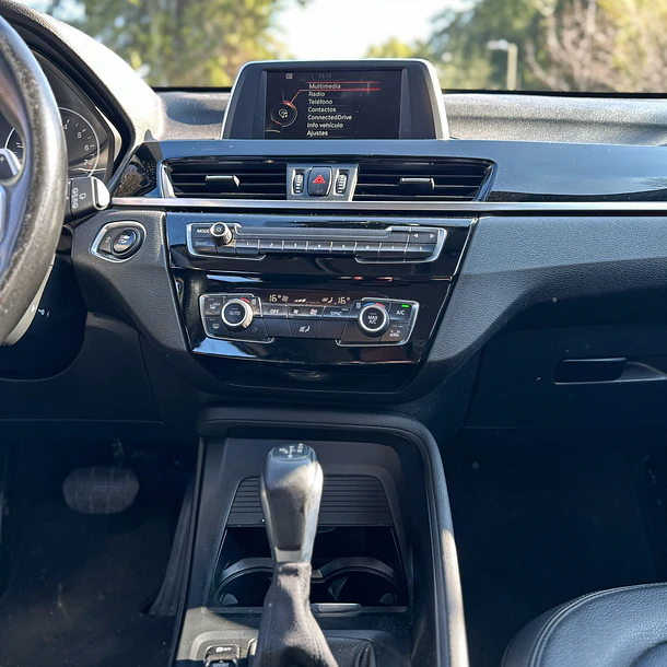 BMW X1 SDRIVE20I 2.0 AUT 2017 9