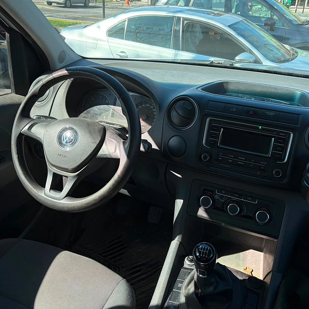 VOLKSWAGEN AMAROK COMFORTLINE 2.0 4X2  2016 6