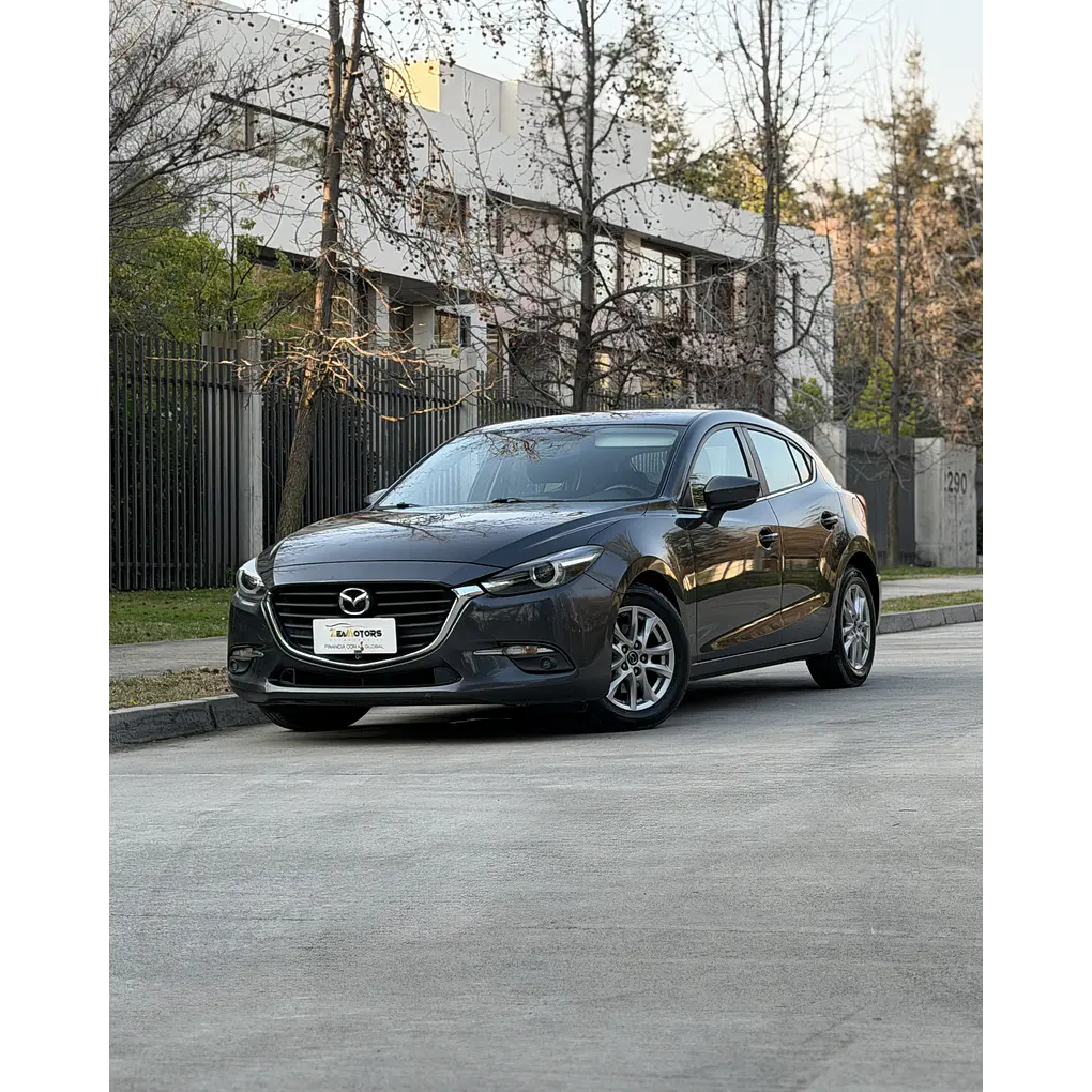 Mazda 7 — foto 8 de 15