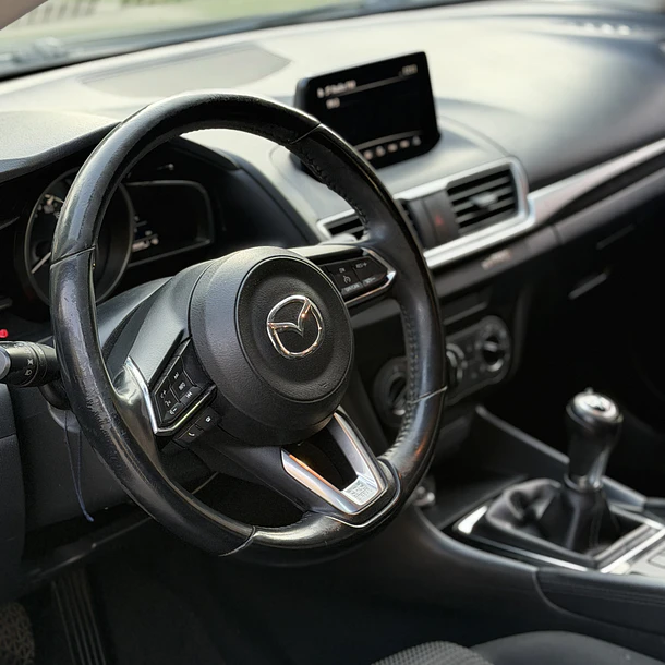 MAZDA 3 SPORT HB 2.0 2019  8