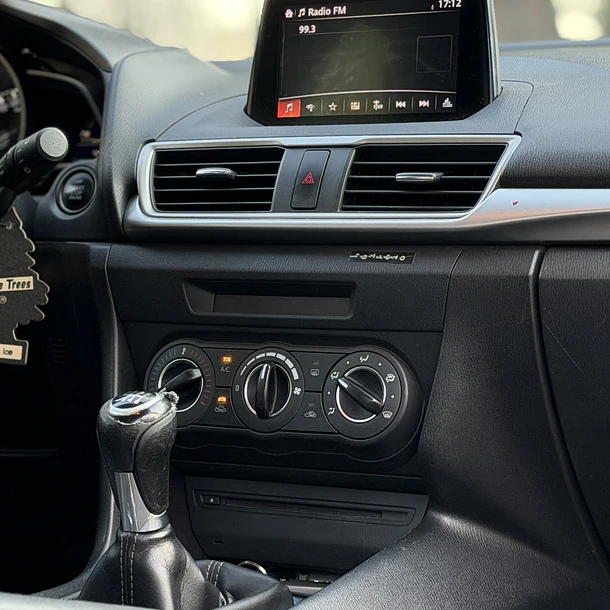 MAZDA 3 SPORT HB 2.0 2019  11