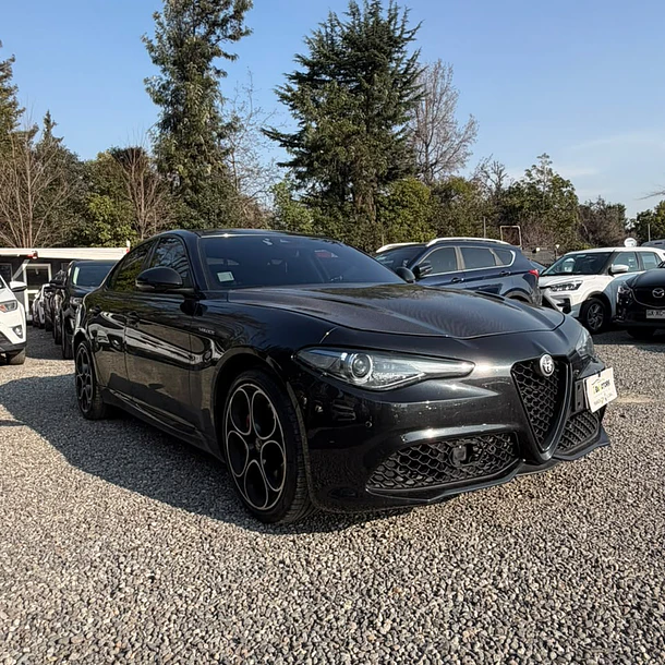 ALFA ROMEO GIULIA 2.0 VELOCE  2024 1