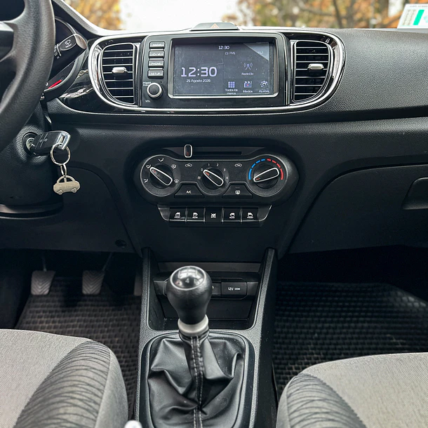 KIA SOLUTO 1.4 EX MT 2026 9