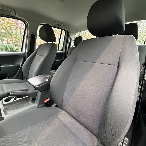 VOLKSWAGEN AMAROK COMFORT 2.0 4X2 10