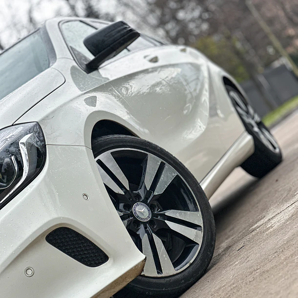 MERCEDES BENZ A200 D 2.1 2017 2