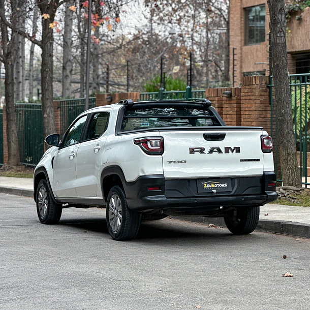 Ram 700 1.4 Big Horn DC 2024 10