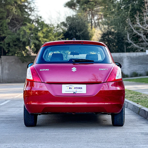 Suzuki Swift 1.4 2012  5