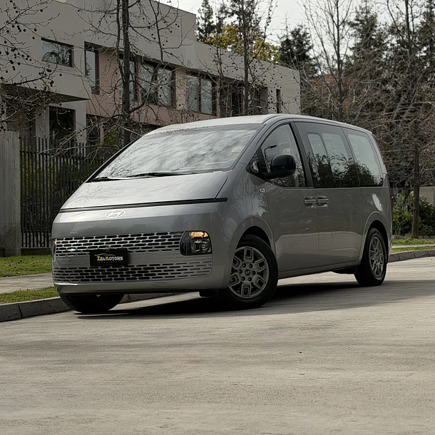 HYUNDAI STARIA US4 CRDI 2.2 AUT  2025 1
