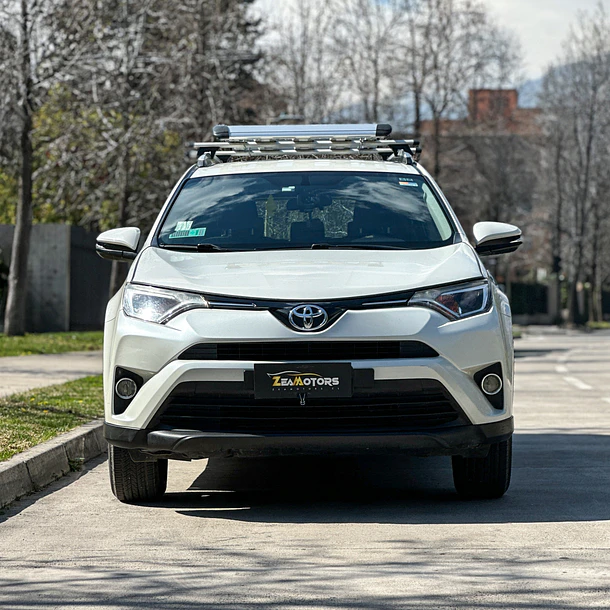 TOYOTA RAV 4 LUJO 4X2 2.0 MT 2018 3