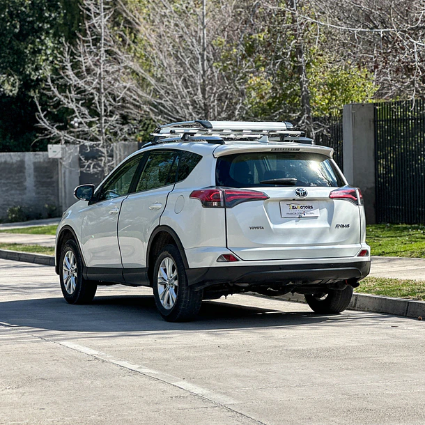 TOYOTA RAV 4 LUJO 4X2 2.0 MT 2018 4