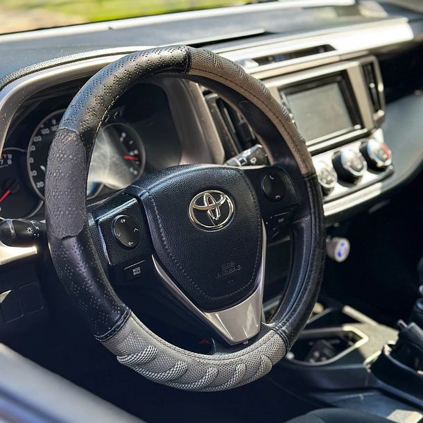 TOYOTA RAV 4 LUJO 4X2 2.0 MT 2018 7
