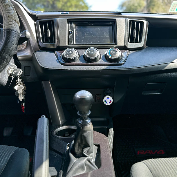 TOYOTA RAV 4 LUJO 4X2 2.0 MT 2018 9