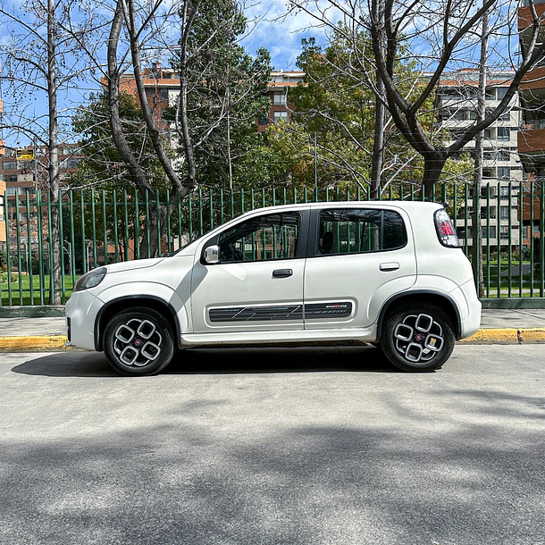 FIAT UNO SPORTING 1.4 2016 2