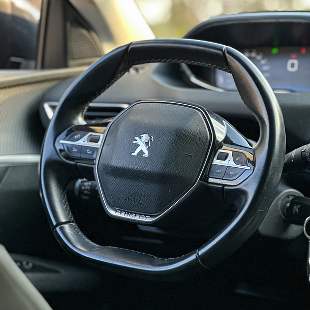 Peugeot 3008 1.5 BlueHDI 130 Active 2019 13