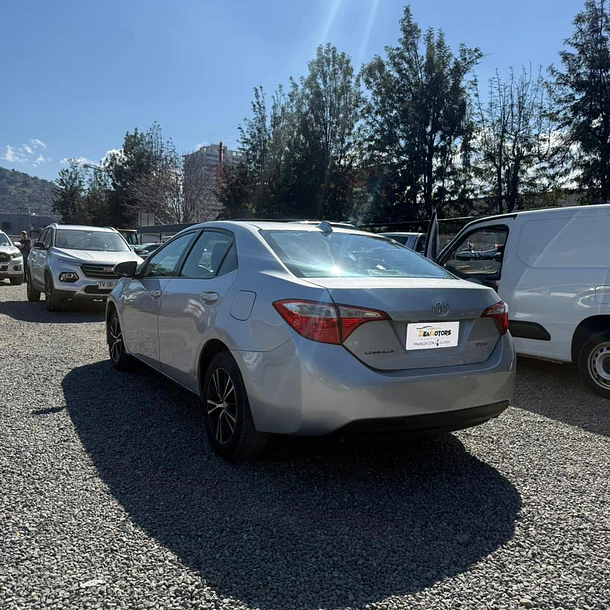 Toyota Corolla 2015 GL 1.8 2015 6