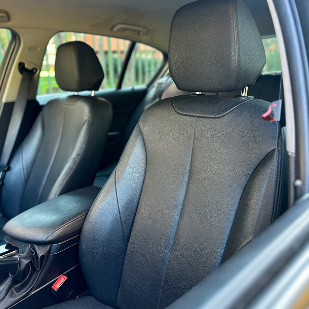 BMW 118I 1.5 AUT 2019 10