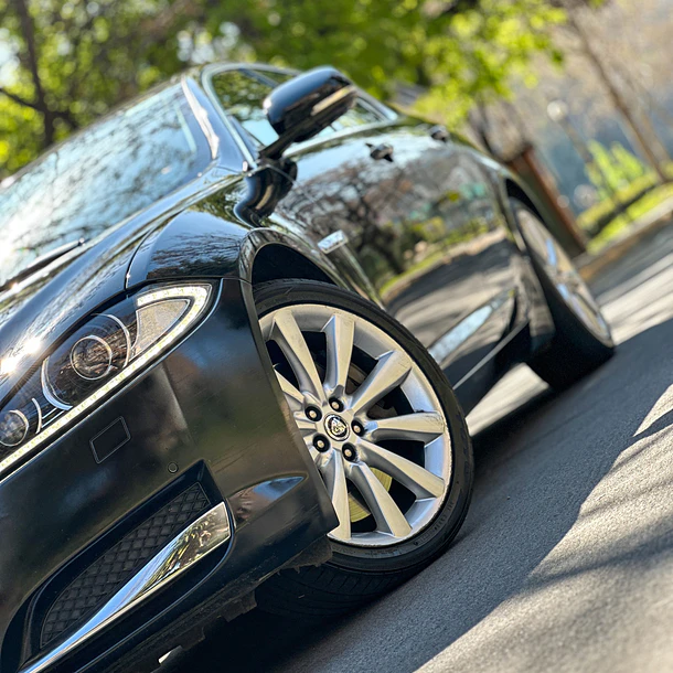 JAGUAR XF 3.0 V6 TURBO AUT 2013 2