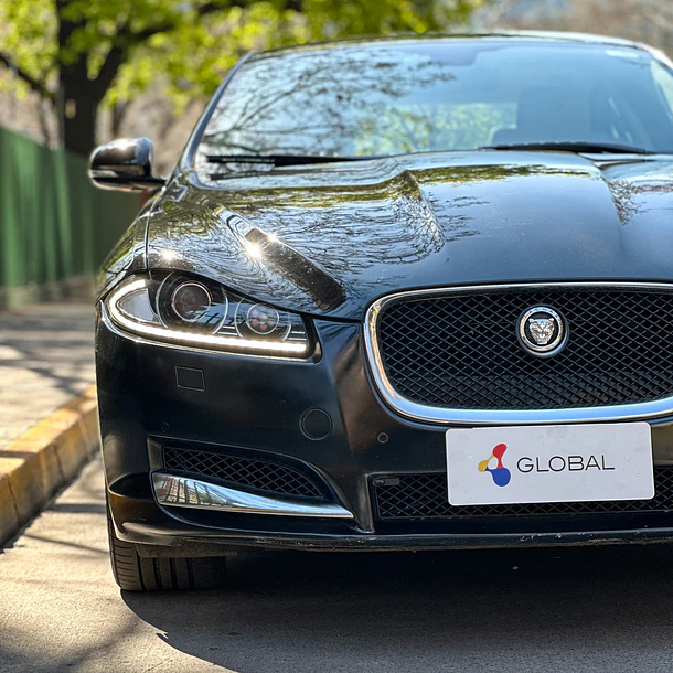 JAGUAR XF 3.0 V6 TURBO AUT 2013 3