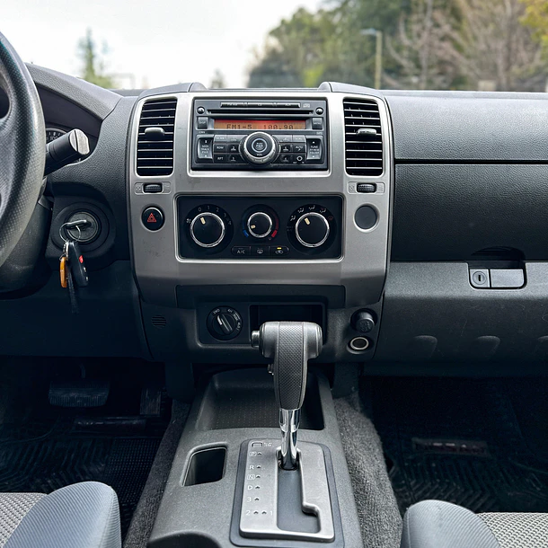 NISSAN NAVARA LE 4X4 2.5 AUT 2015 8