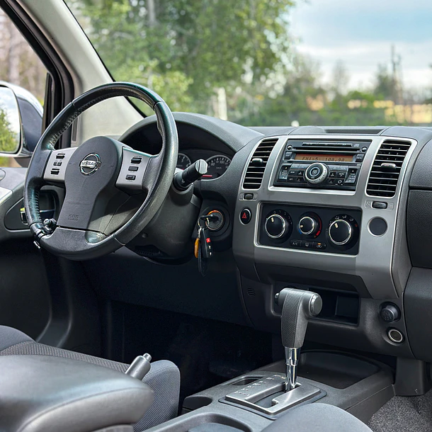 NISSAN NAVARA LE 4X4 2.5 AUT 2015 9