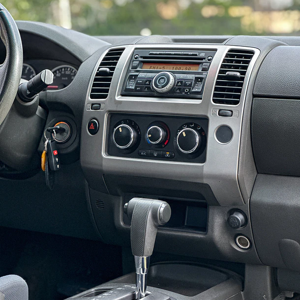 NISSAN NAVARA LE 4X4 2.5 AUT 2015 12