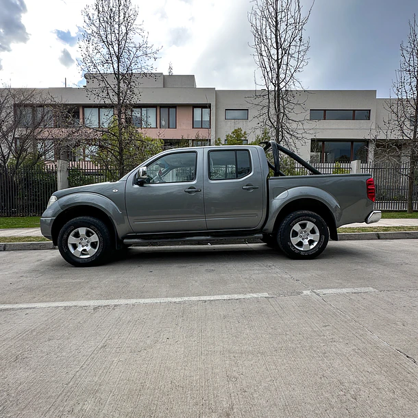 NISSAN NAVARA LE 4X4 2.5 AUT 2015 2