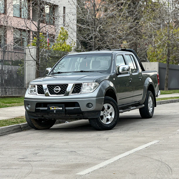 NISSAN NAVARA LE 4X4 2.5 AUT 2015 1