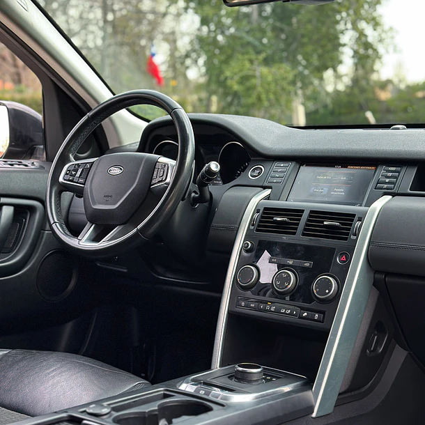 Land Rover Discovery Sport 2.0 SE 4WD 2019 9